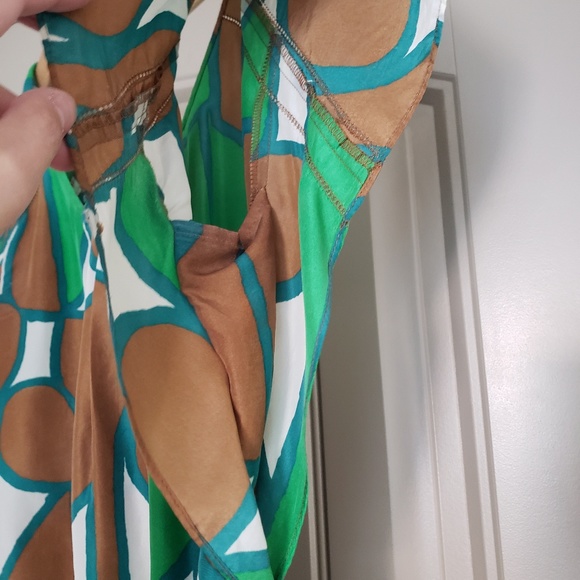 100% silk DVF top - Picture 4 of 4